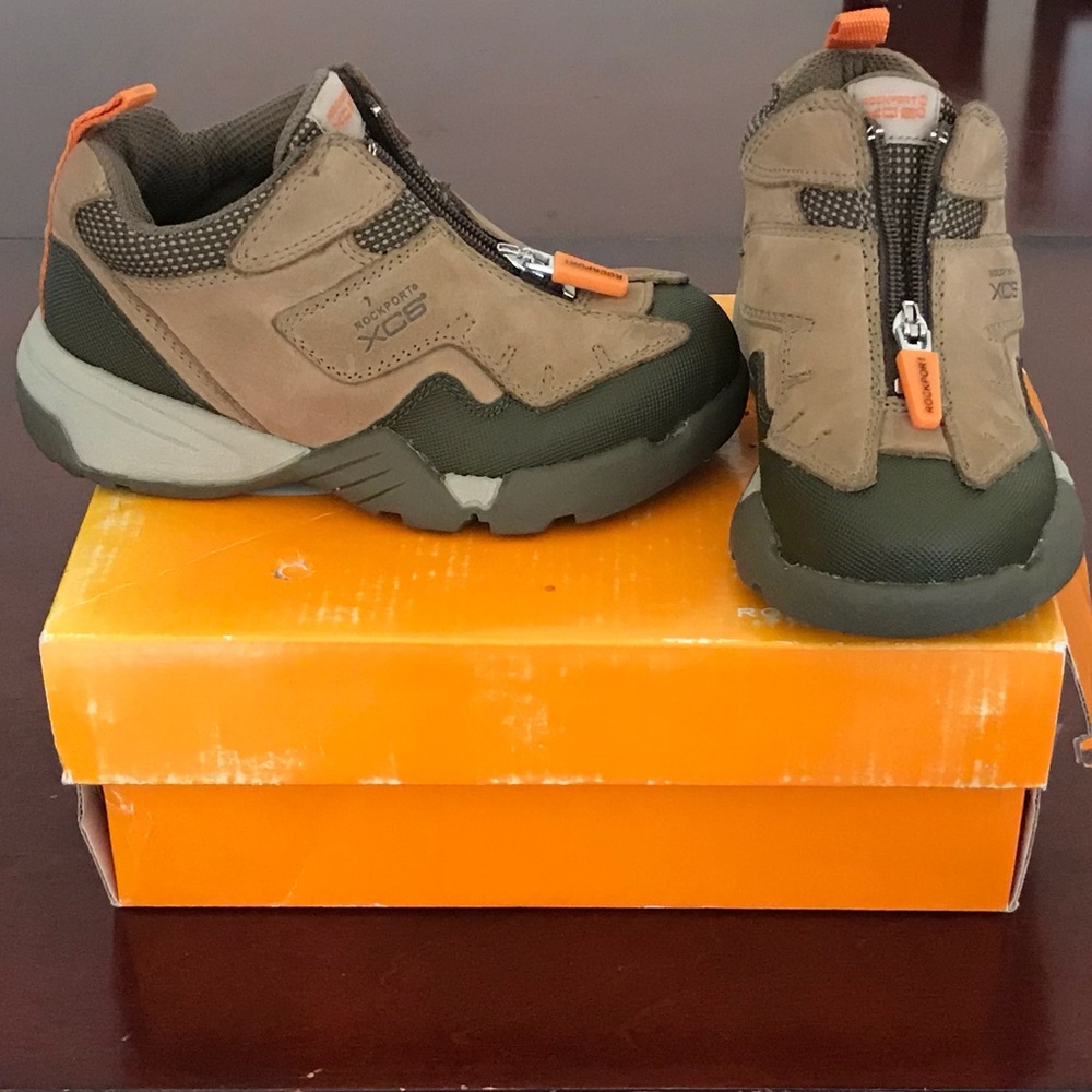 NIB Rockport kids toddler shoes size 9.5M